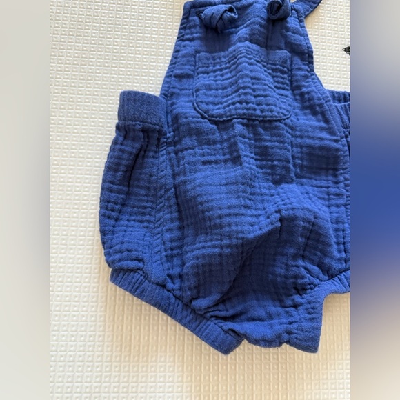 Cat & Jack|Navy Blue baby girl gauze muslin bubble romper,overall strap•••6-9M - Picture 2 of 4